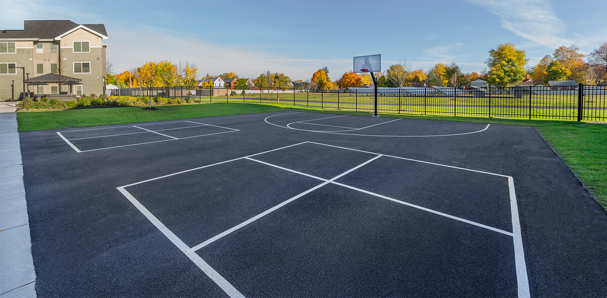 Ebenzer Square Apartments Basketball Court