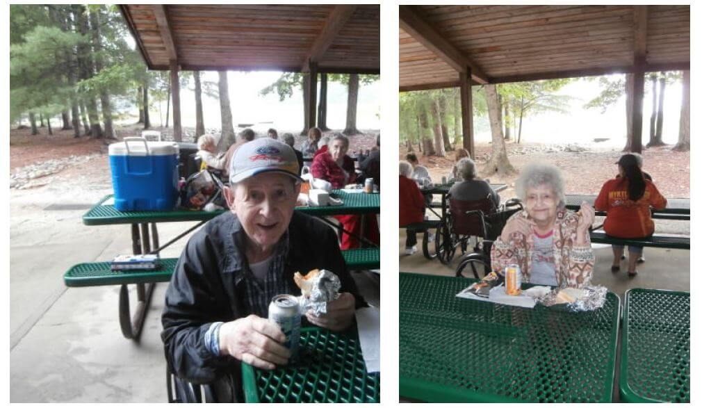 Twelve Oaks Residents eating lunch at a local park