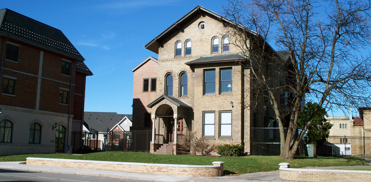 DePaul West Main Apartment Treatment Program Exterior