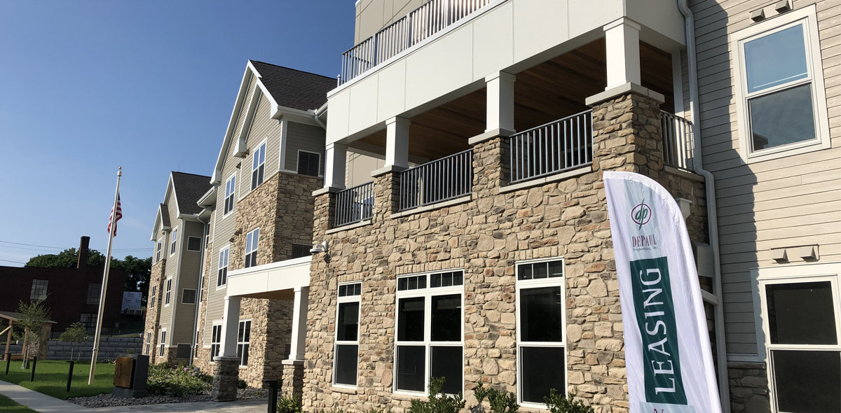 La Rosa Villas Exterior Leasing Flag