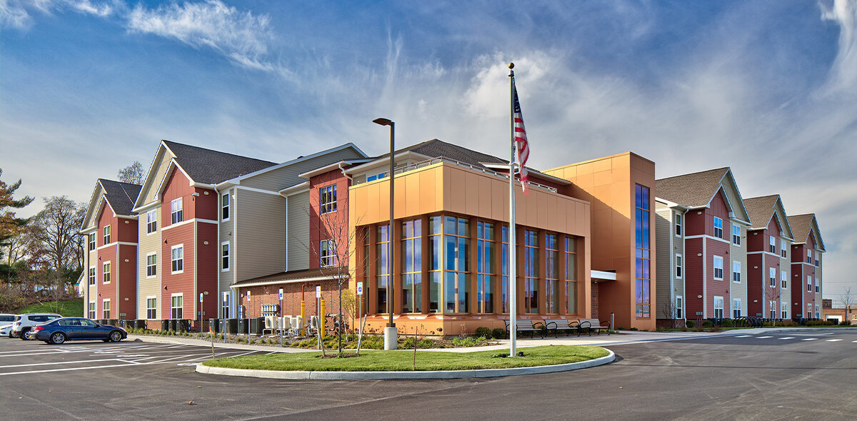 Starting Line Apartments Exterior